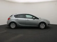 Opel Astra 1.6 81kW thumbnail
