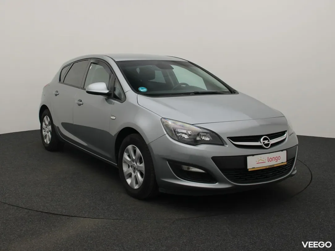 Opel Astra 1.6 81kW