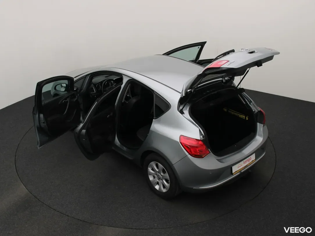 Opel Astra 1.6 81kW