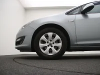 Opel Astra 1.6 81kW thumbnail
