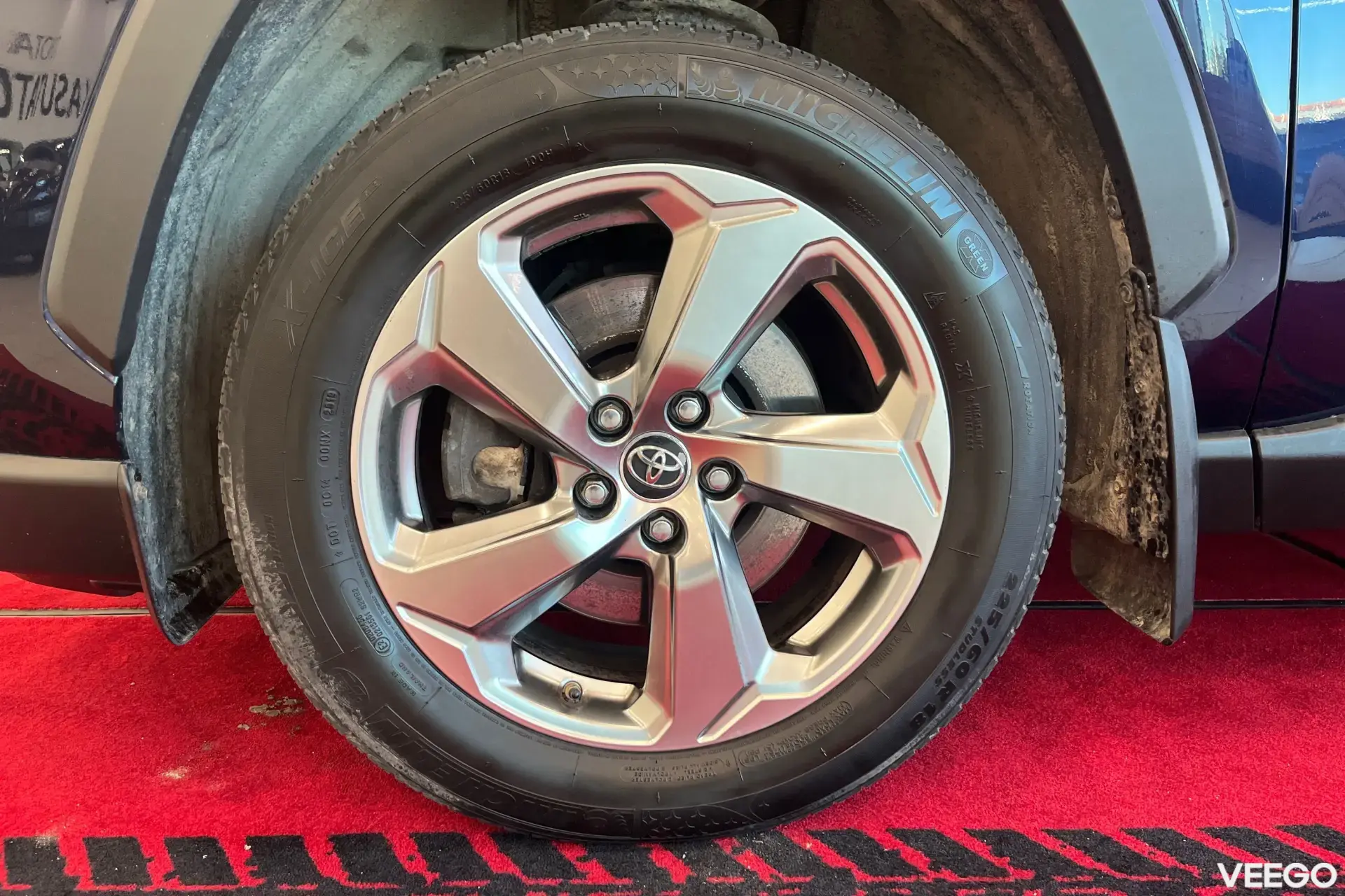 Toyota RAV4 Luxury Plus Hybrid 2.5 131kW