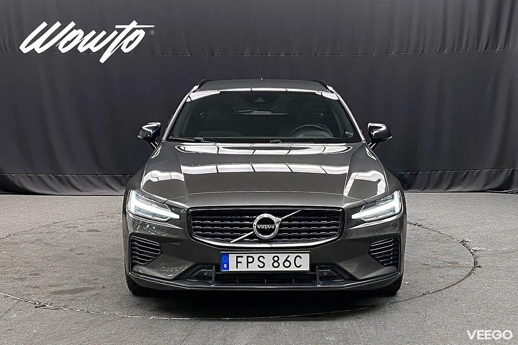 Volvo V60 Recharge T6 AWD 341HK R-Design /B-Kamera /Moms 251kW