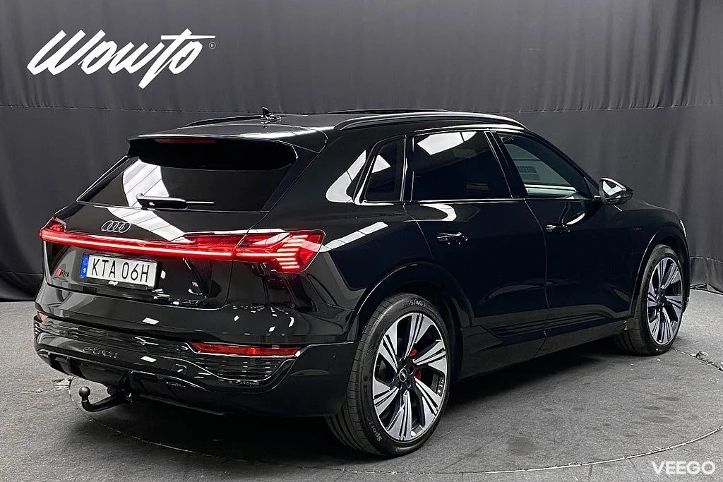 Audi Q8 55 e-tron Q 408Hk S-Line /Pano /B&O /Se Spec /Moms 300kW