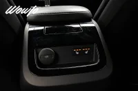 Volvo V60 Recharge T6 AWD 341HK R-Design /B-Kamera /Moms 251kW thumbnail