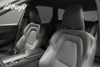 Volvo XC60 B4 AWD 197HK R-Design /Drag /Värmare /H/K 145kW thumbnail