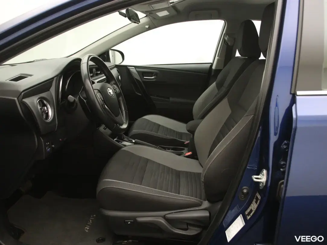 Toyota Auris 1.6 97kW