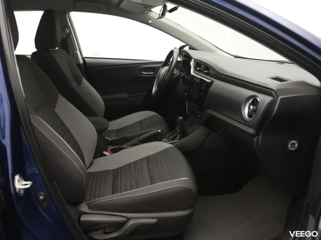 Toyota Auris 1.6 97kW