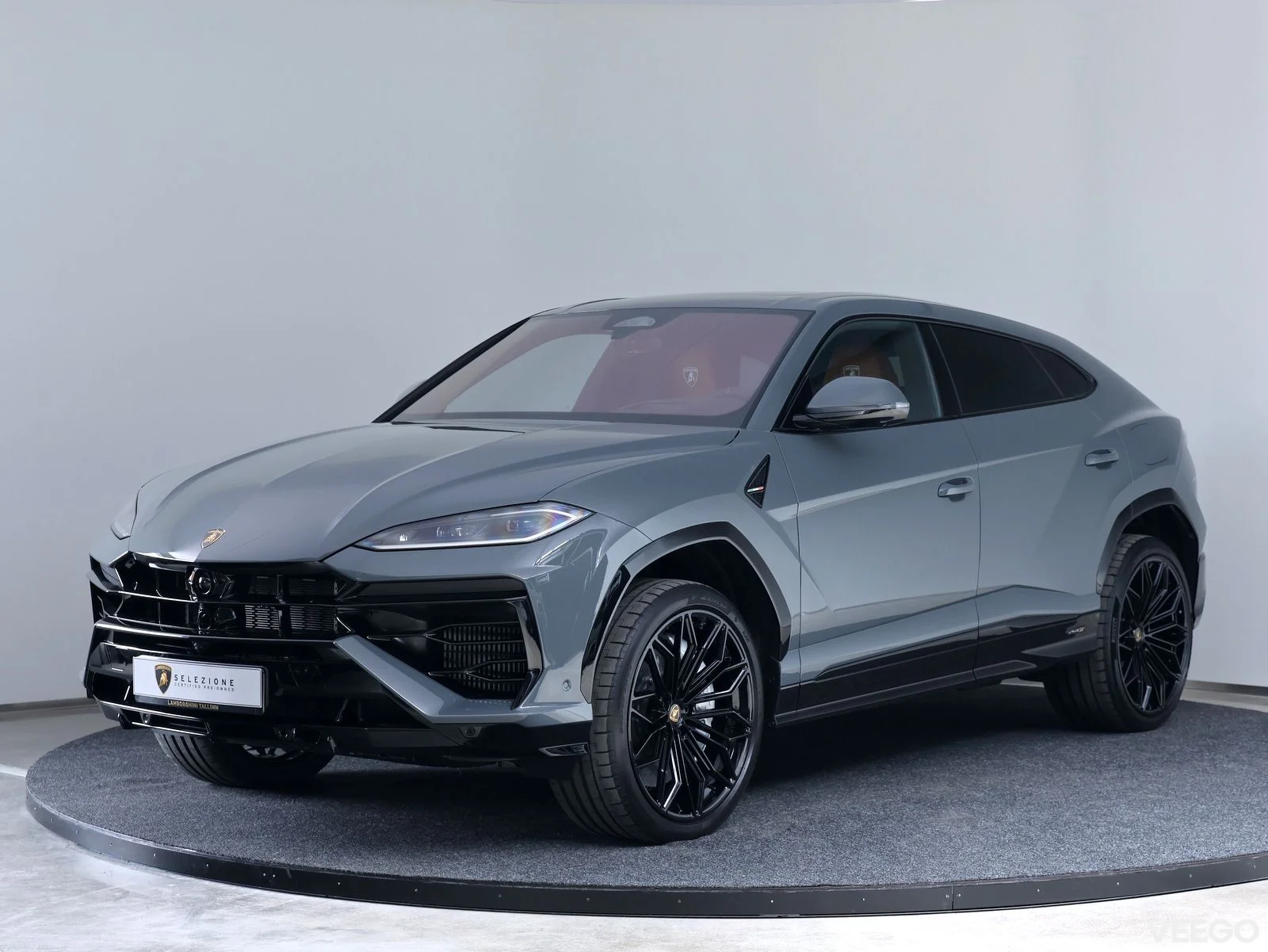 Lamborghini Urus - 456kW