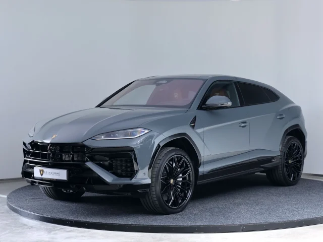Image of Lamborghini Urus - 456kW