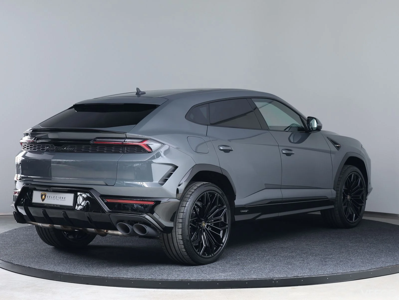 Lamborghini Urus - 456kW
