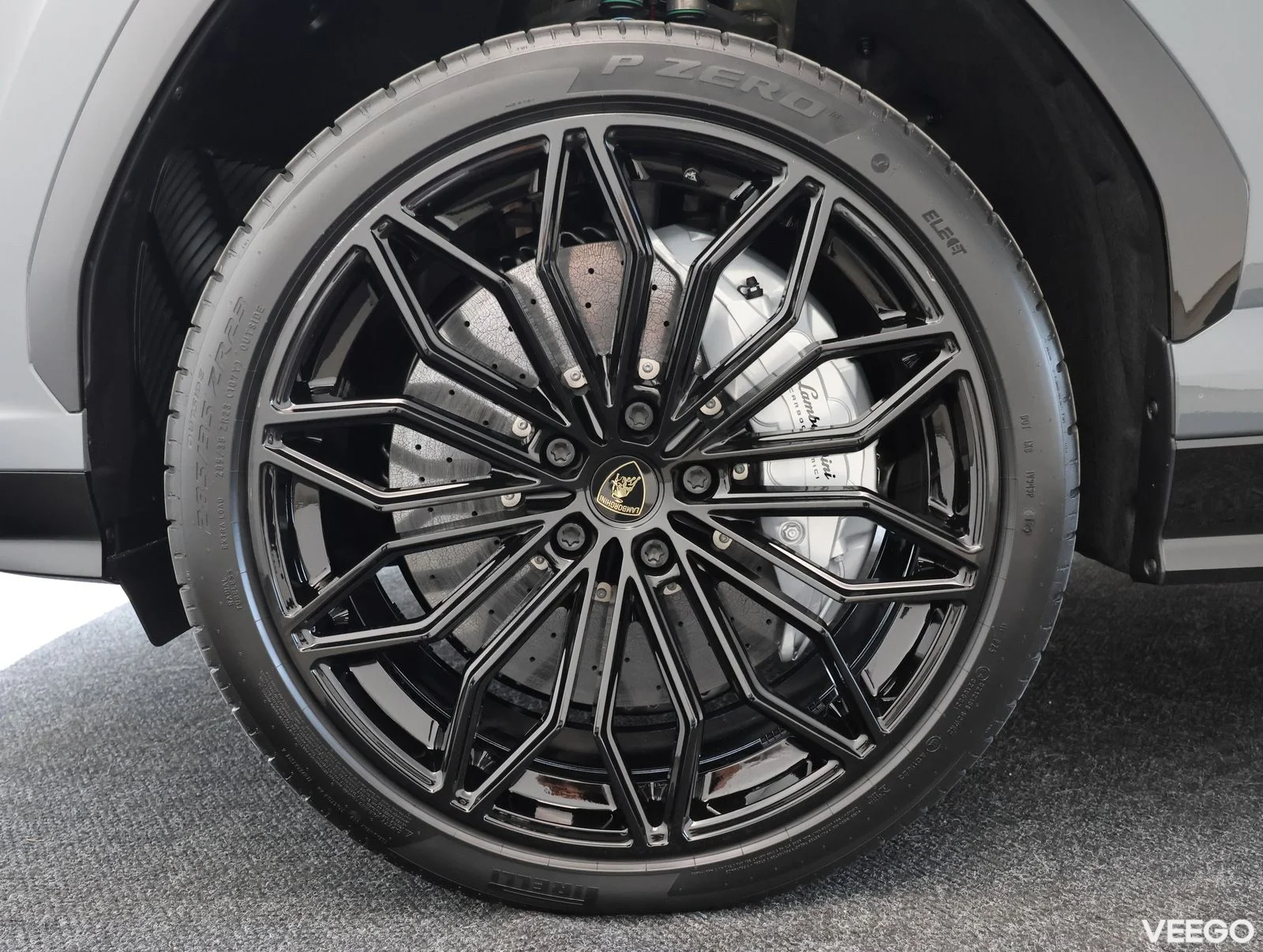 Lamborghini Urus - 456kW