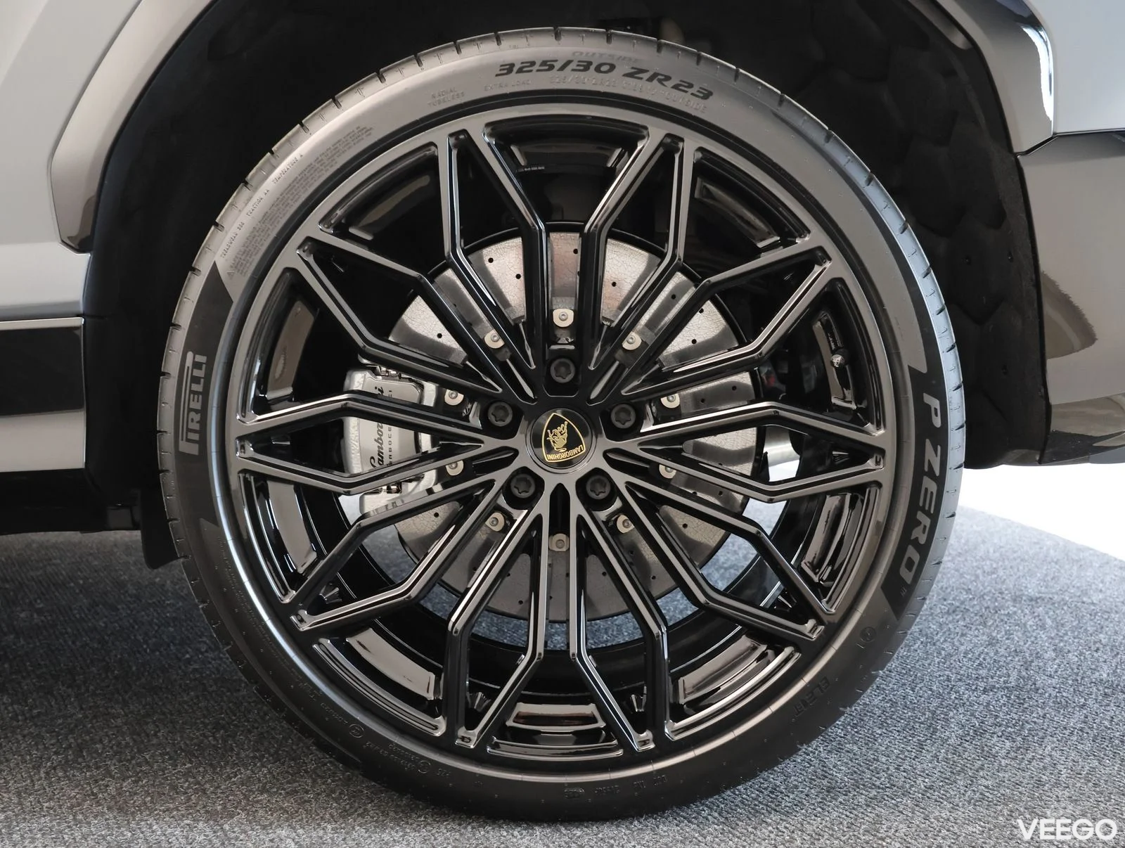 Lamborghini Urus - 456kW