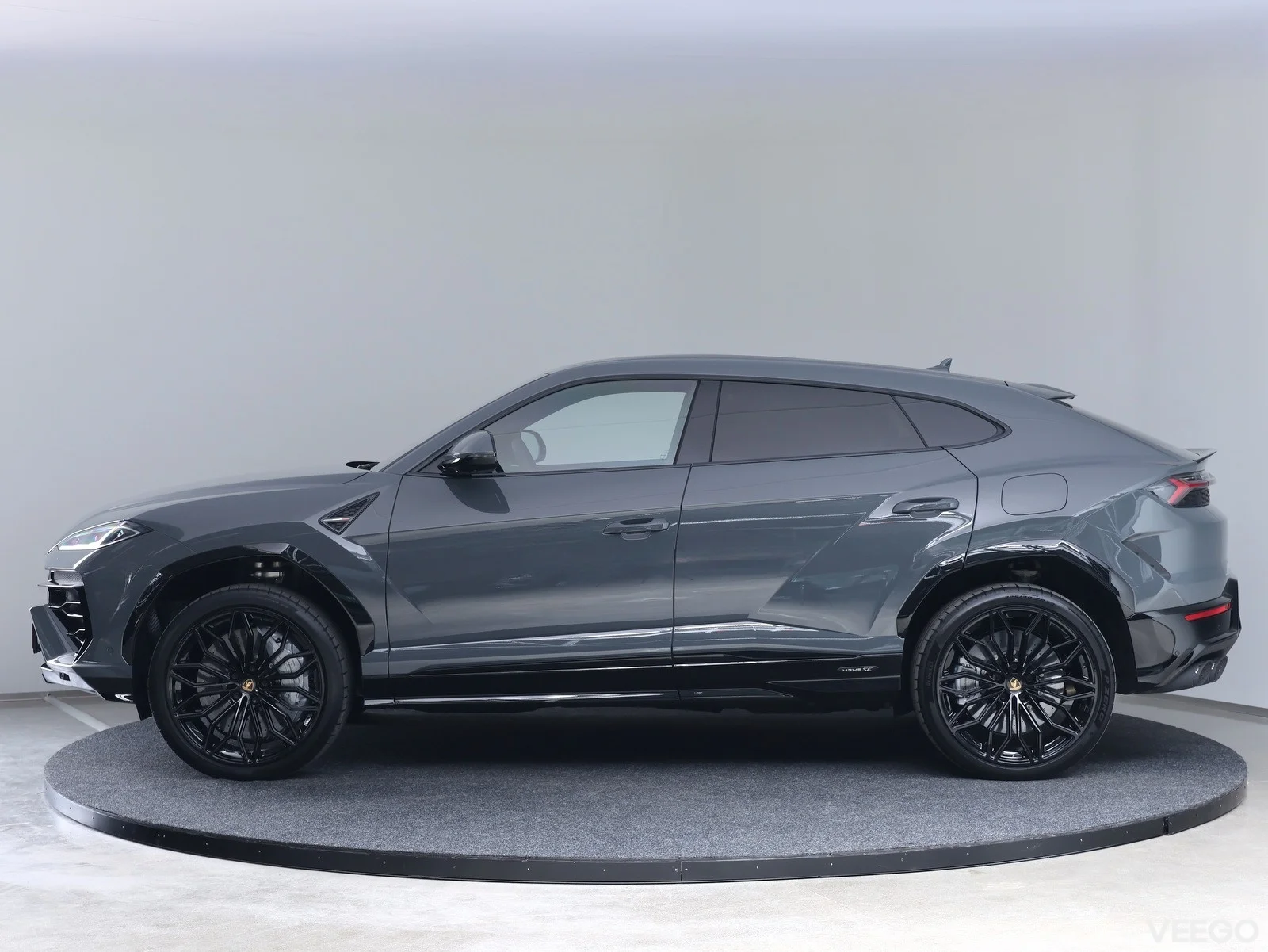 Lamborghini Urus - 456kW