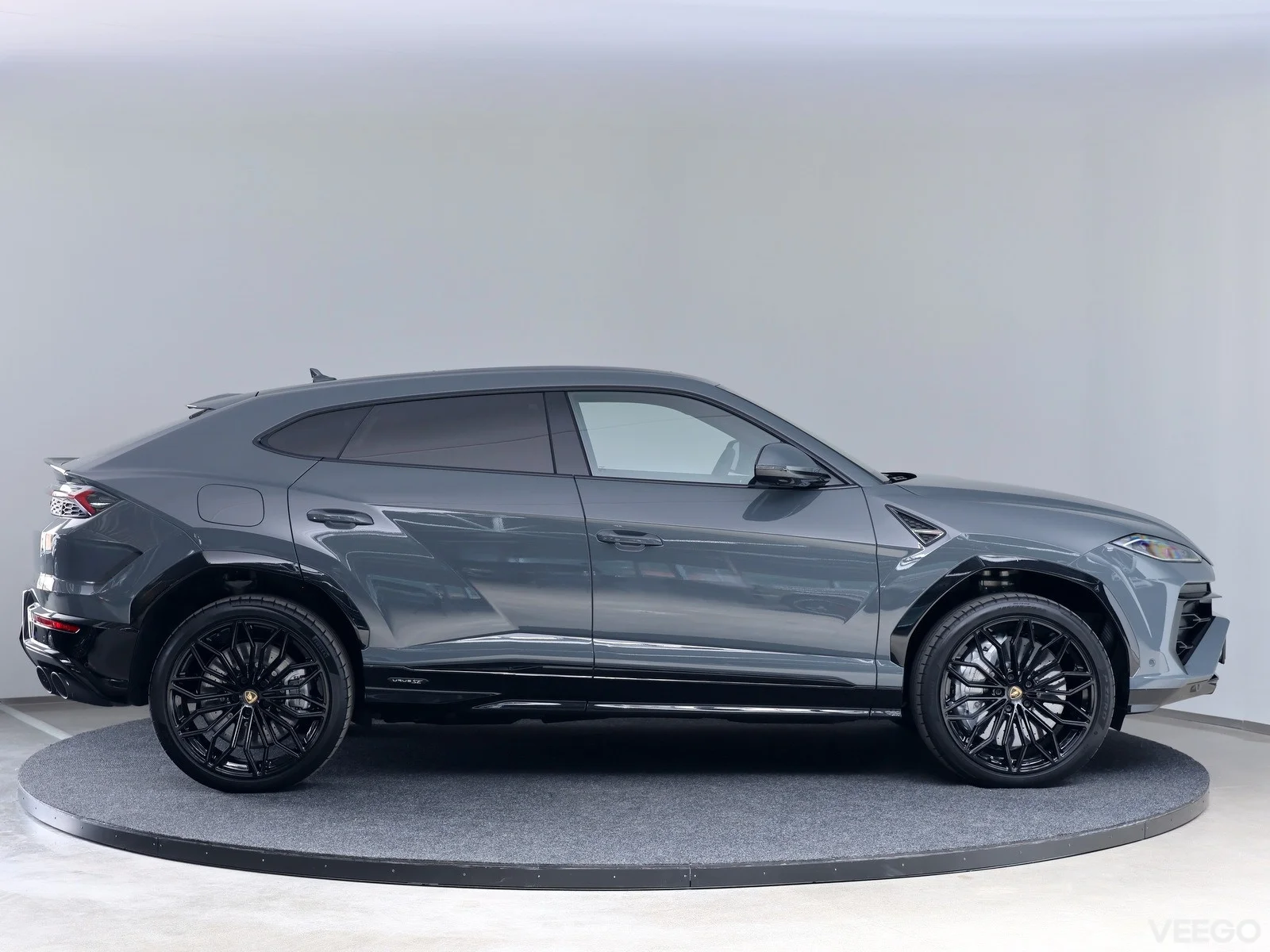 Lamborghini Urus - 456kW