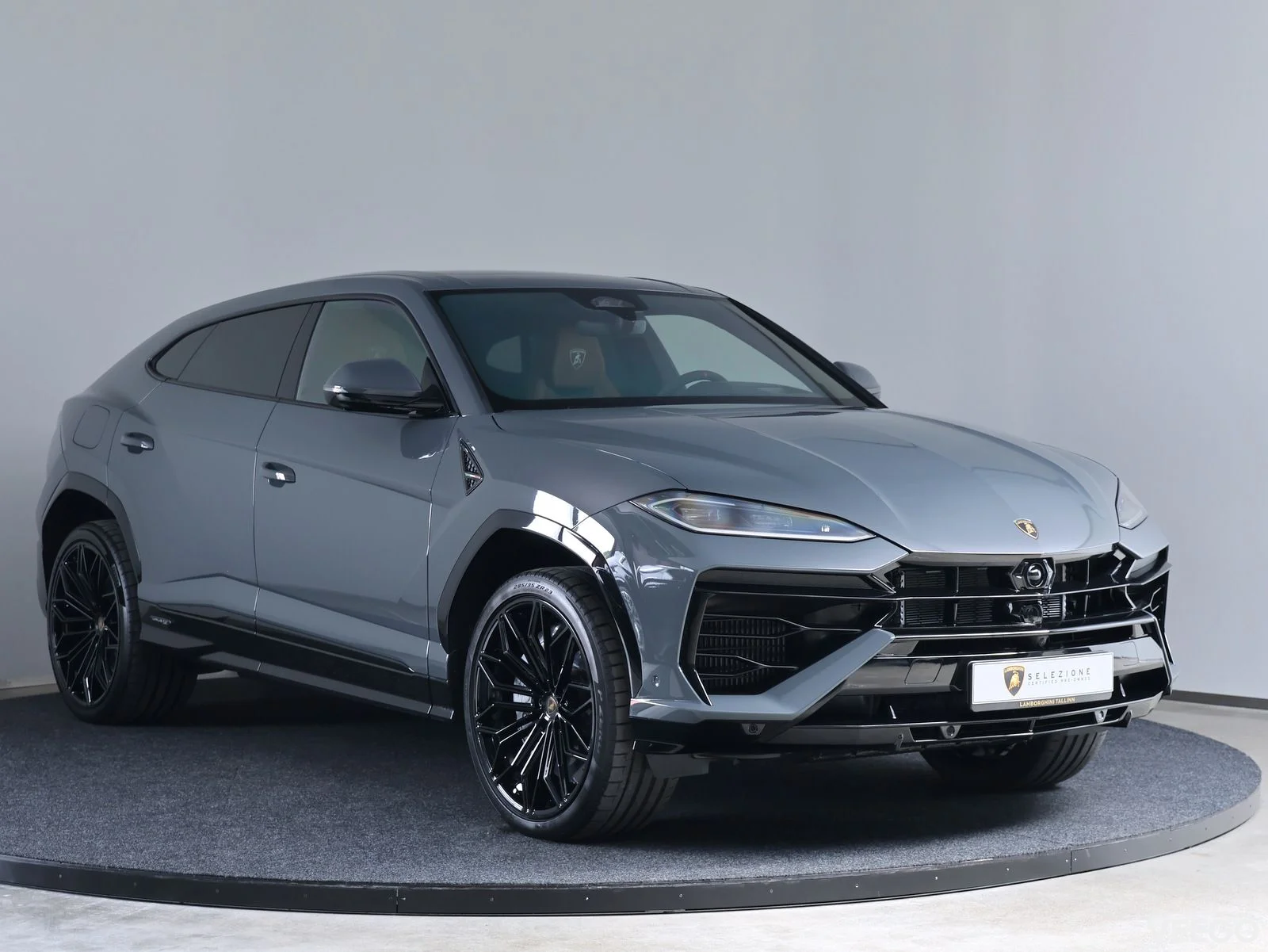 Lamborghini Urus - 456kW