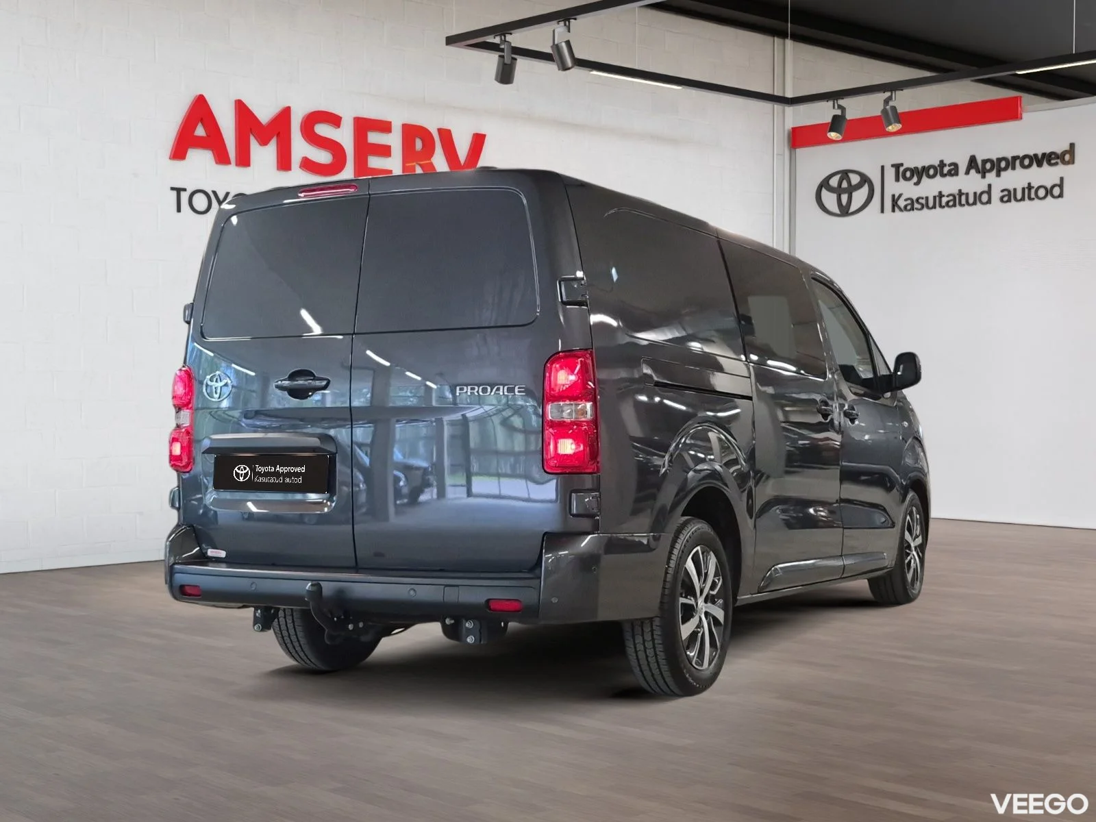 Toyota Proace Crew Cab Long Double side door 132kW