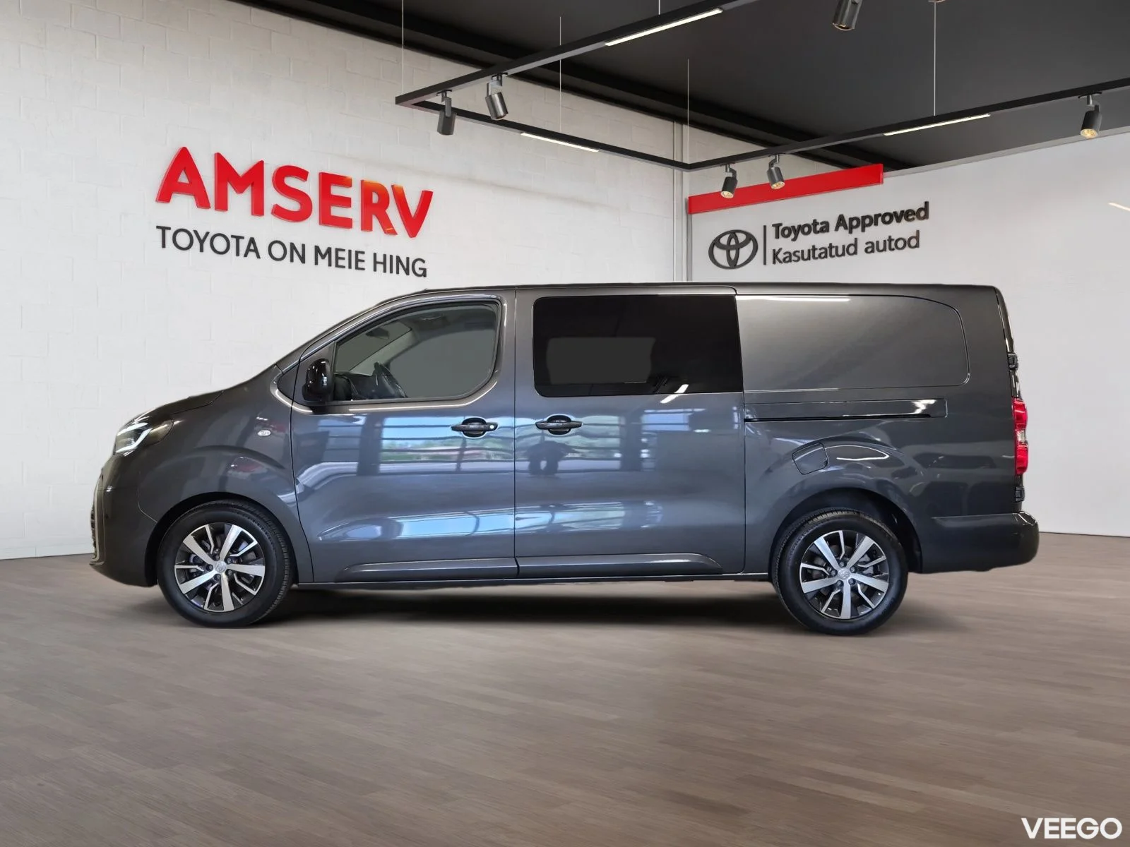 Toyota Proace Crew Cab Long Double side door 132kW