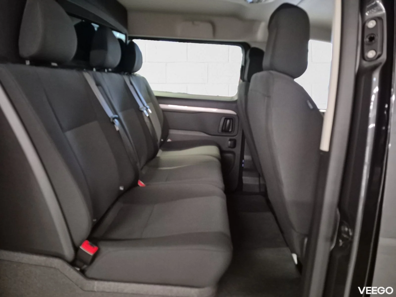 Toyota Proace Crew Cab Long Double side door 132kW