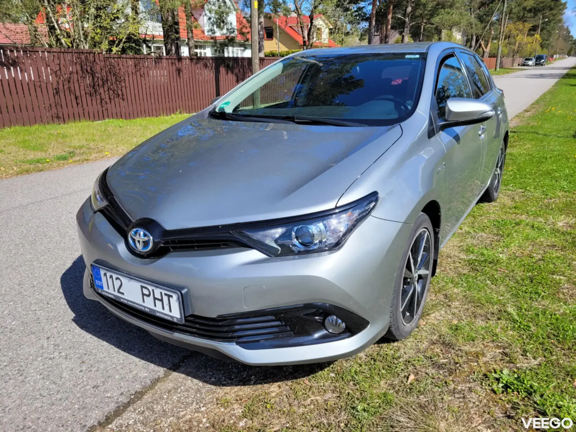 Toyota Auris 1.8 73kW