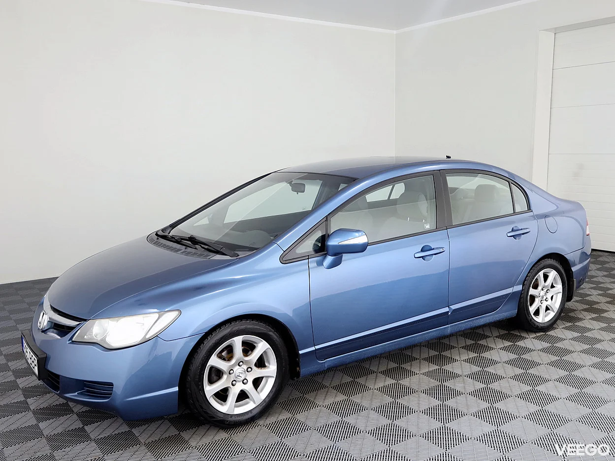 Honda Civic 1.8 104kW