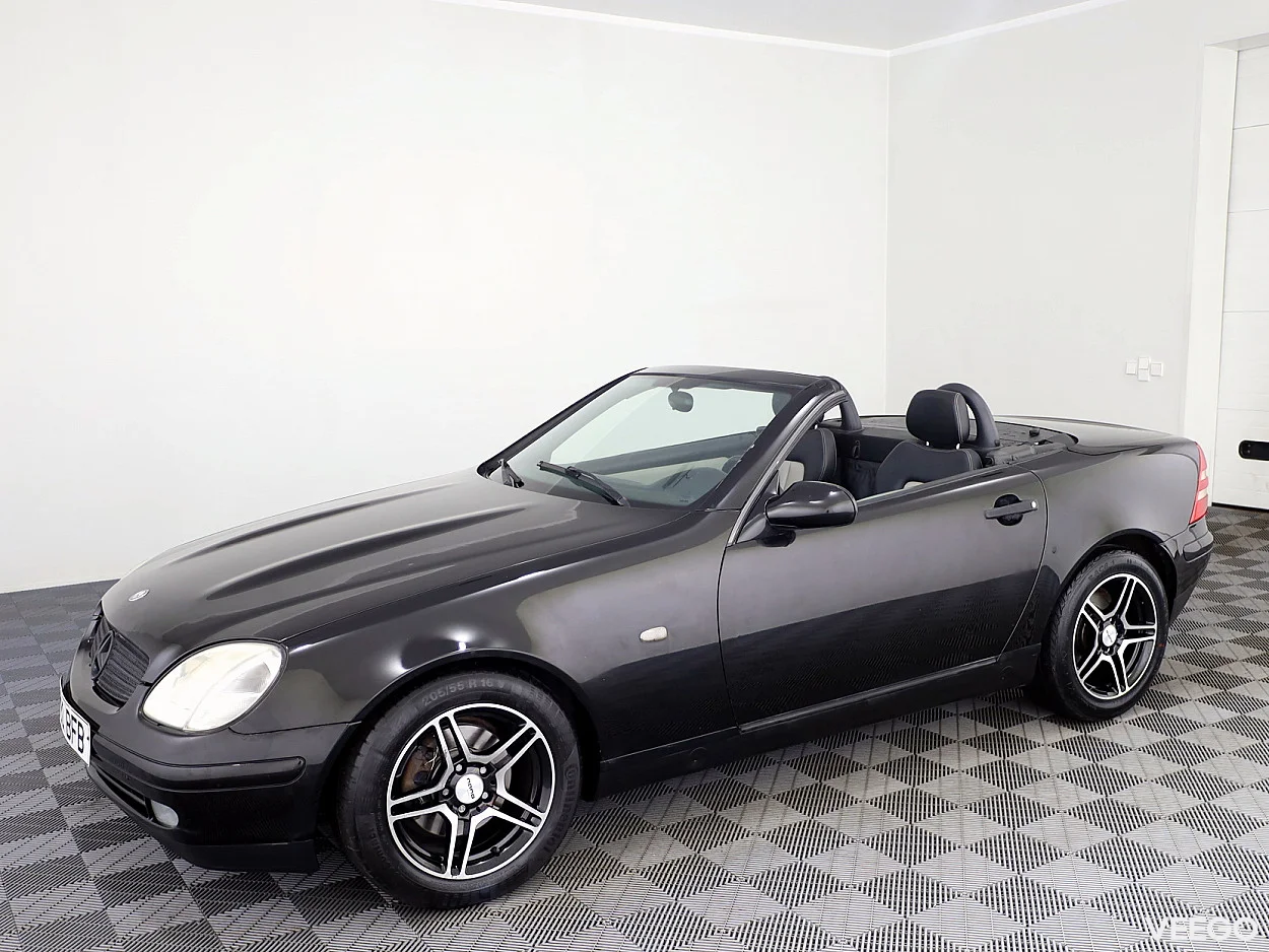 Mercedes-Benz SLK200 2.0 100kW