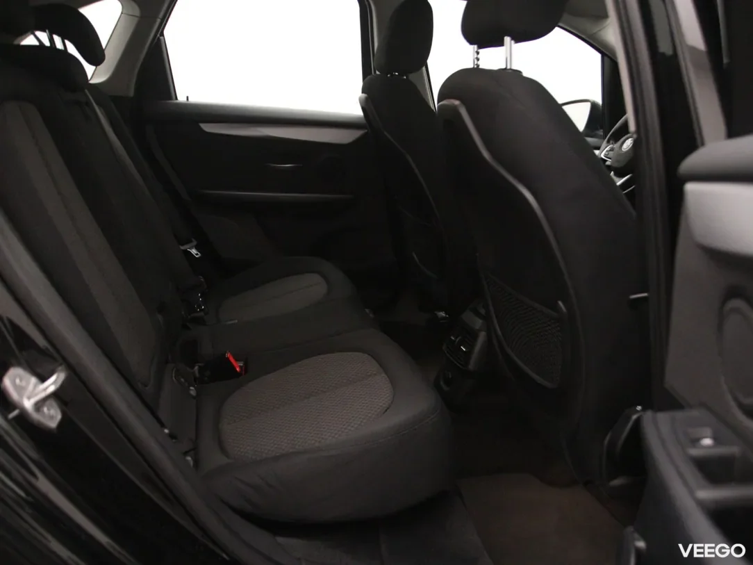 BMW 218 2 110kW