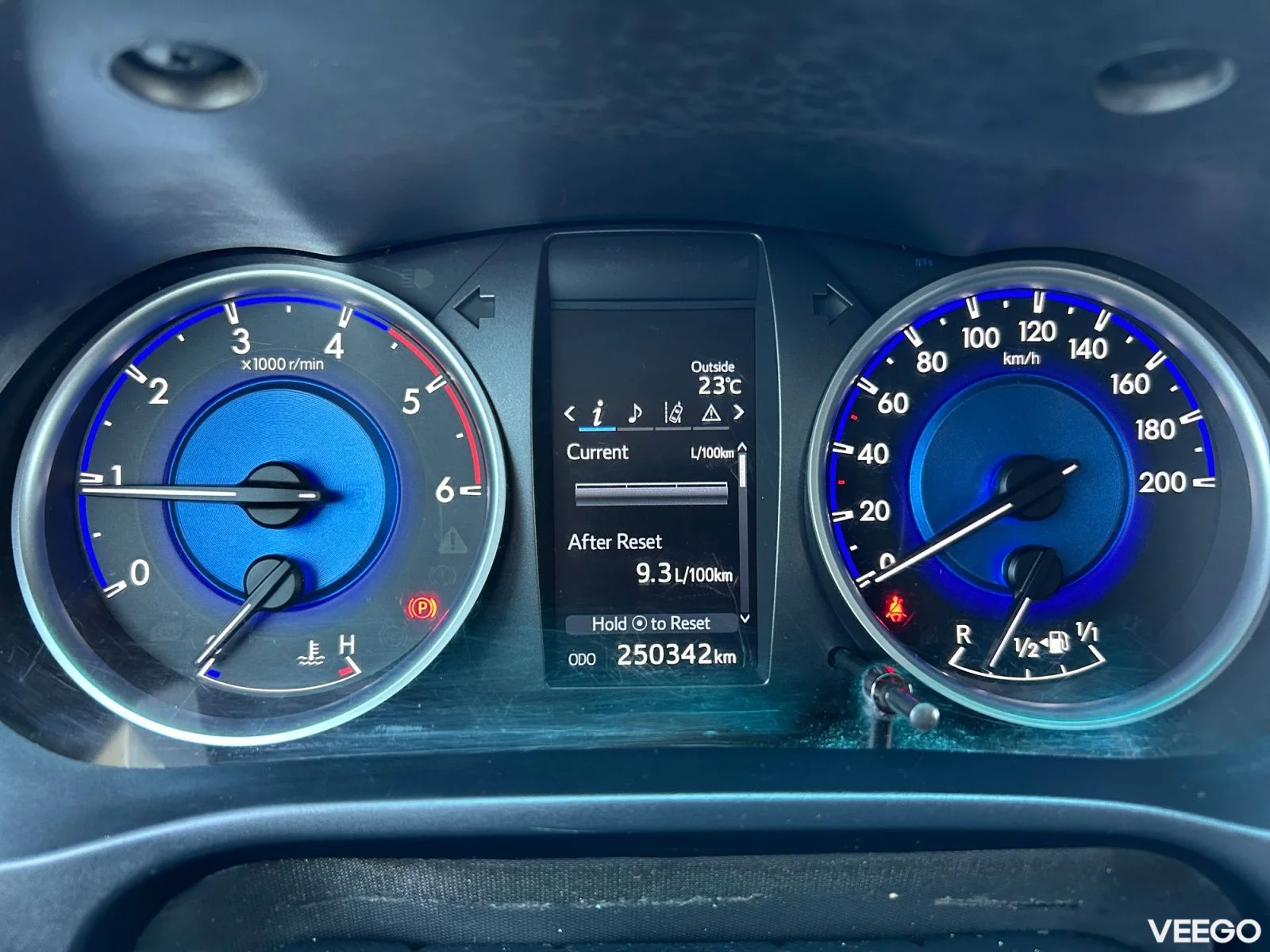 Toyota Hilux Active 2.4 110kW