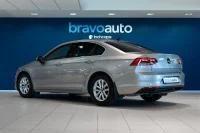 Volkswagen Passat Business 1.5 110kW thumbnail