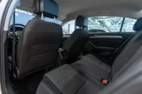 Volkswagen Passat Business 1.5 110kW thumbnail