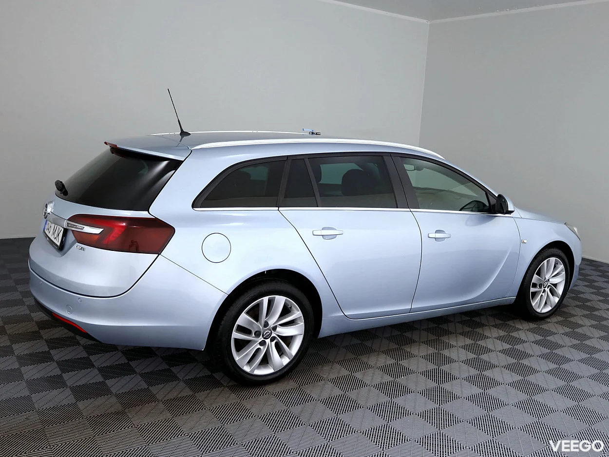 Opel Insignia 2.0 121kW