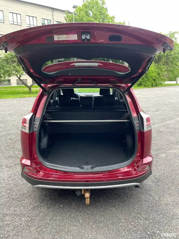 Toyota RAV4 2.0 112kW