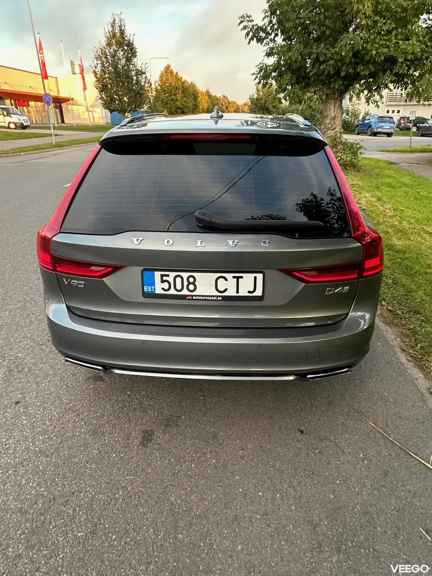 Volvo V90 2.0 140kW