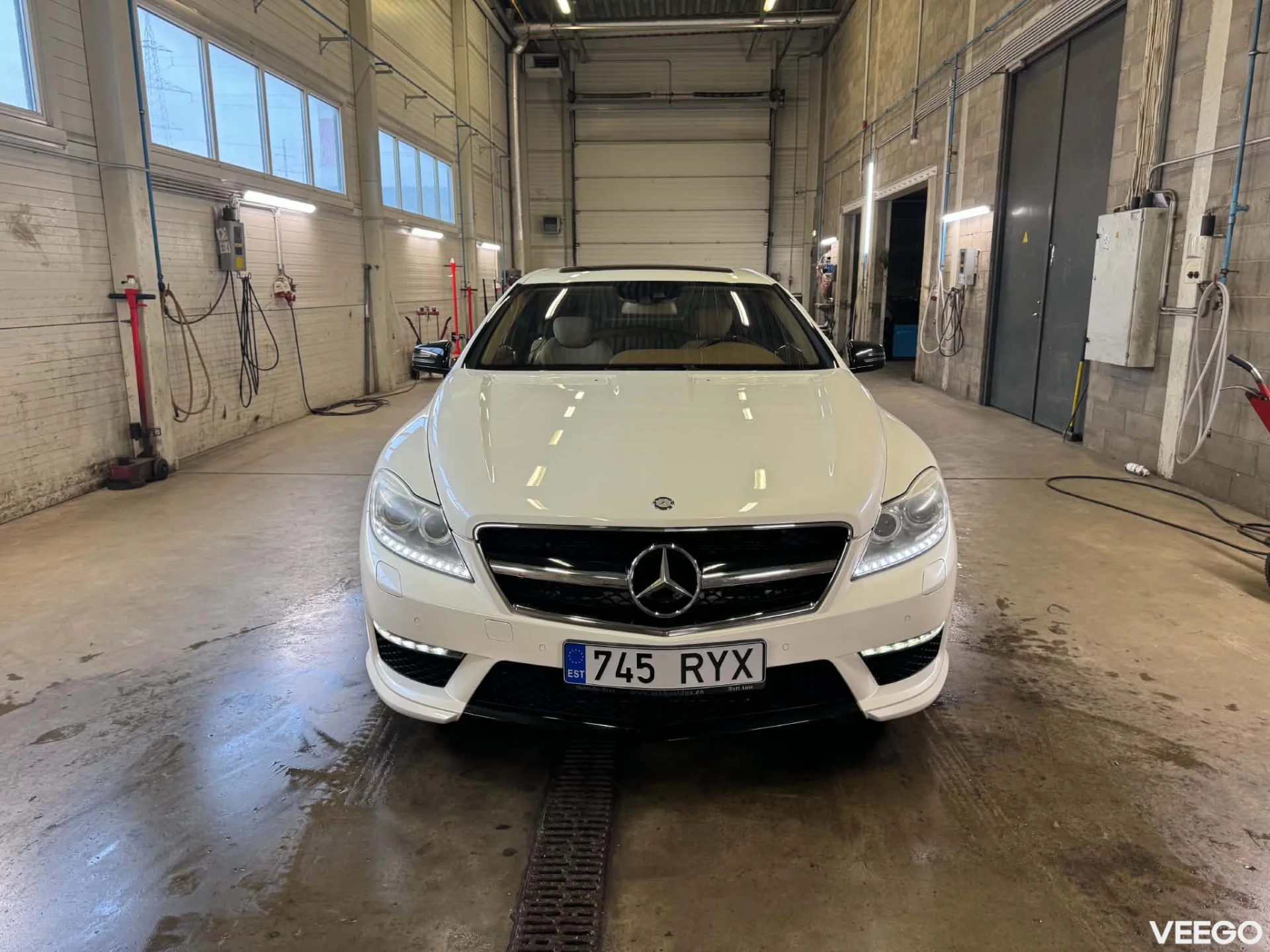 Mercedes-Benz CL63 AMG 5.5 420kW