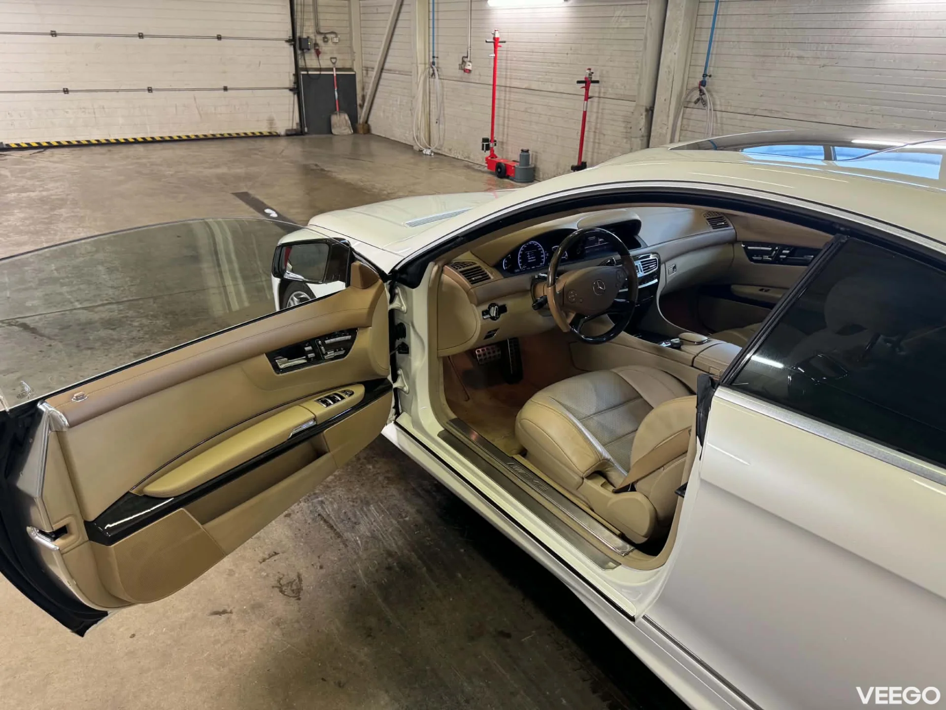 Mercedes-Benz CL63 AMG 5.5 420kW