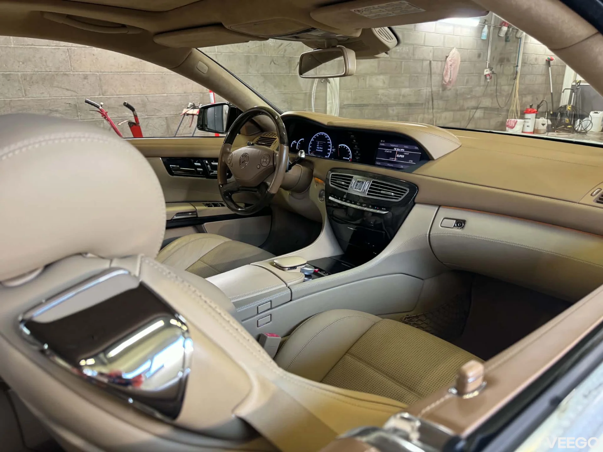 Mercedes-Benz CL63 AMG 5.5 420kW