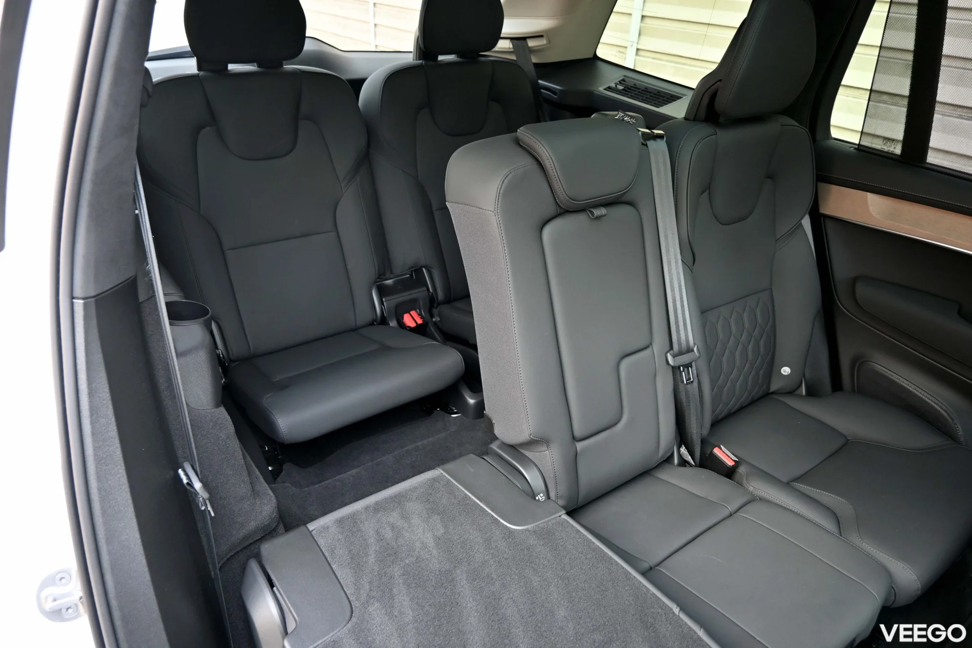Volvo XC90 7K AWD H&K ULTRA DARK INTELLI SAFE PRO MY26 2 335kW