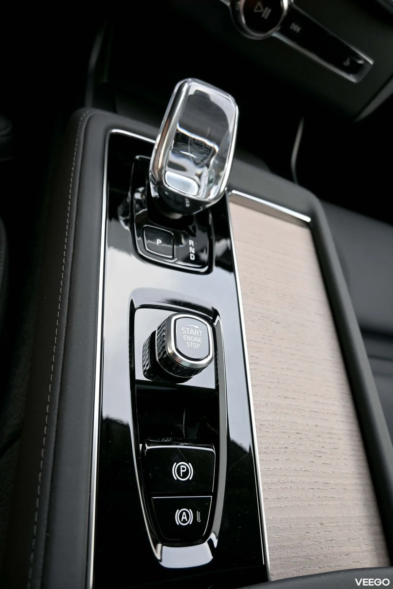 Volvo XC90 7K AWD H&K ULTRA DARK INTELLI SAFE PRO MY26 2 335kW