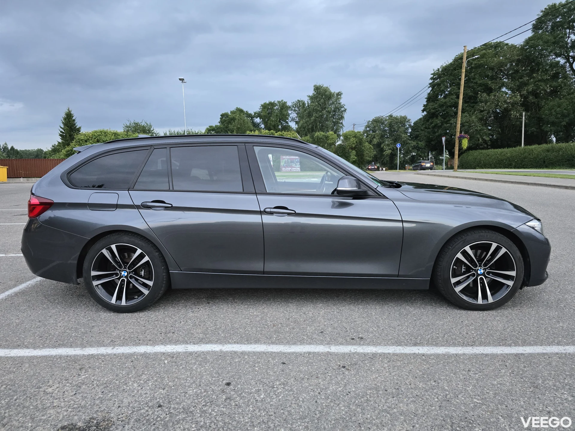 BMW 320 320xd 2.0 140kW
