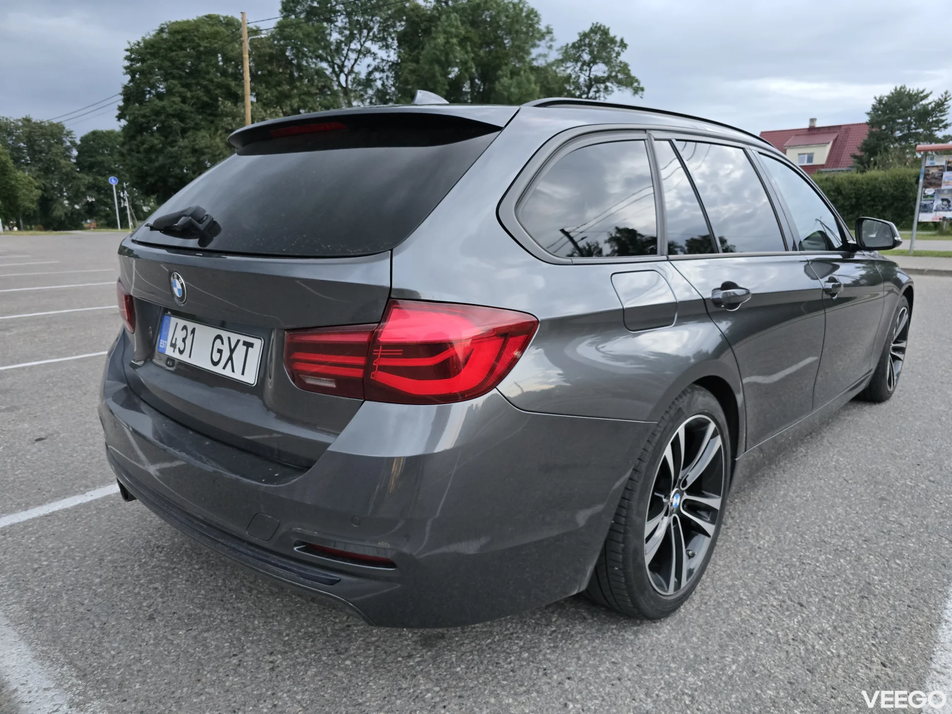 BMW 320 320xd 2.0 140kW