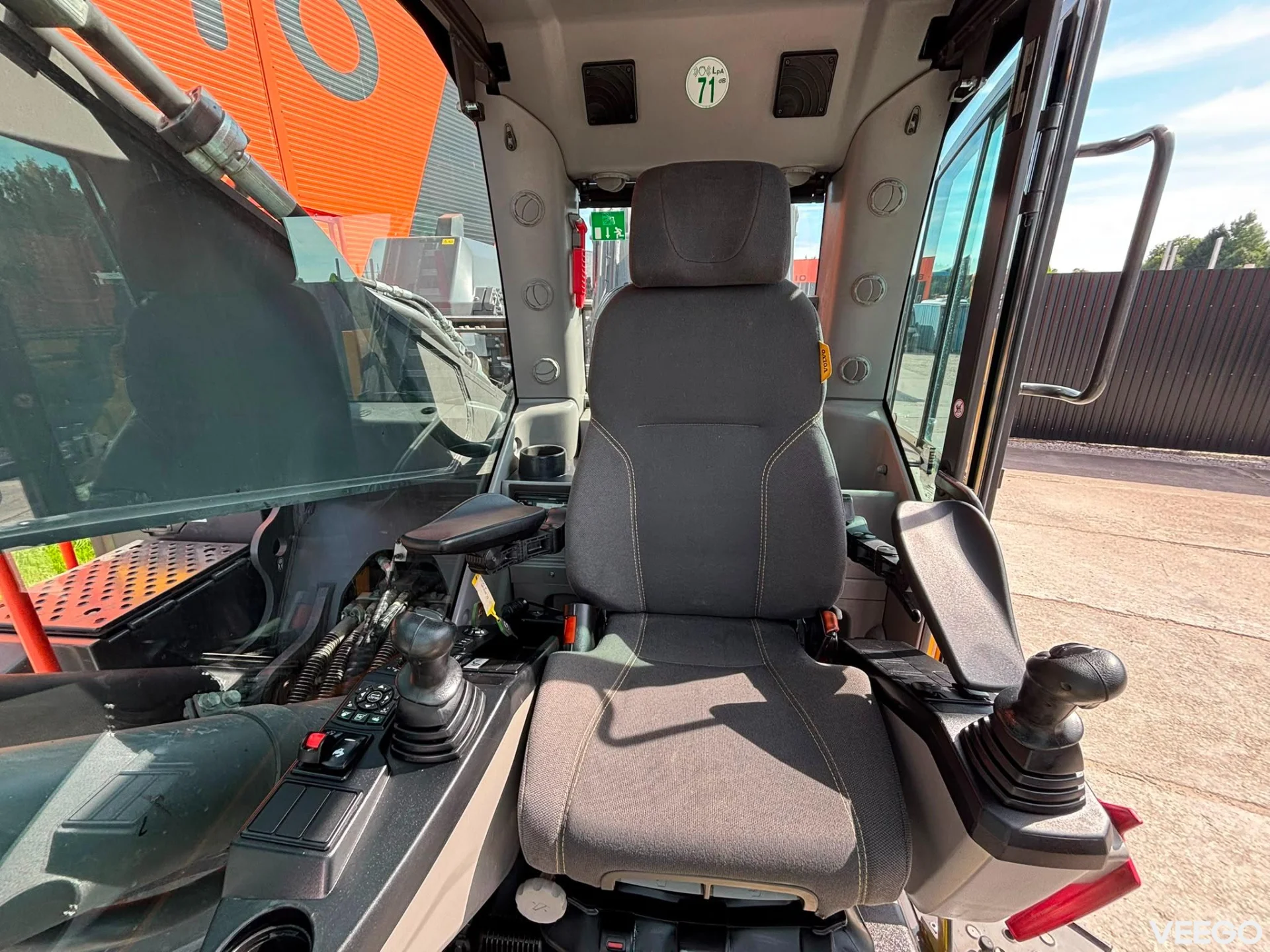 Volvo EC 350 ENL HYDRAULIC CAB RISER / CENTRAL LUBRICATION / AC  220kW