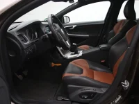Volvo V60 Cross Country 2 110kW thumbnail