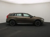 Volvo V60 Cross Country 2 110kW thumbnail