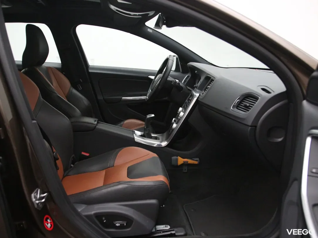 Volvo V60 Cross Country 2 110kW