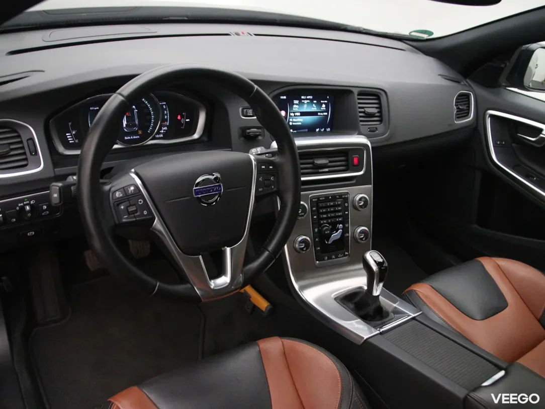 Volvo V60 Cross Country 2 110kW