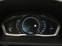 Volvo V60 Cross Country 2 110kW thumbnail