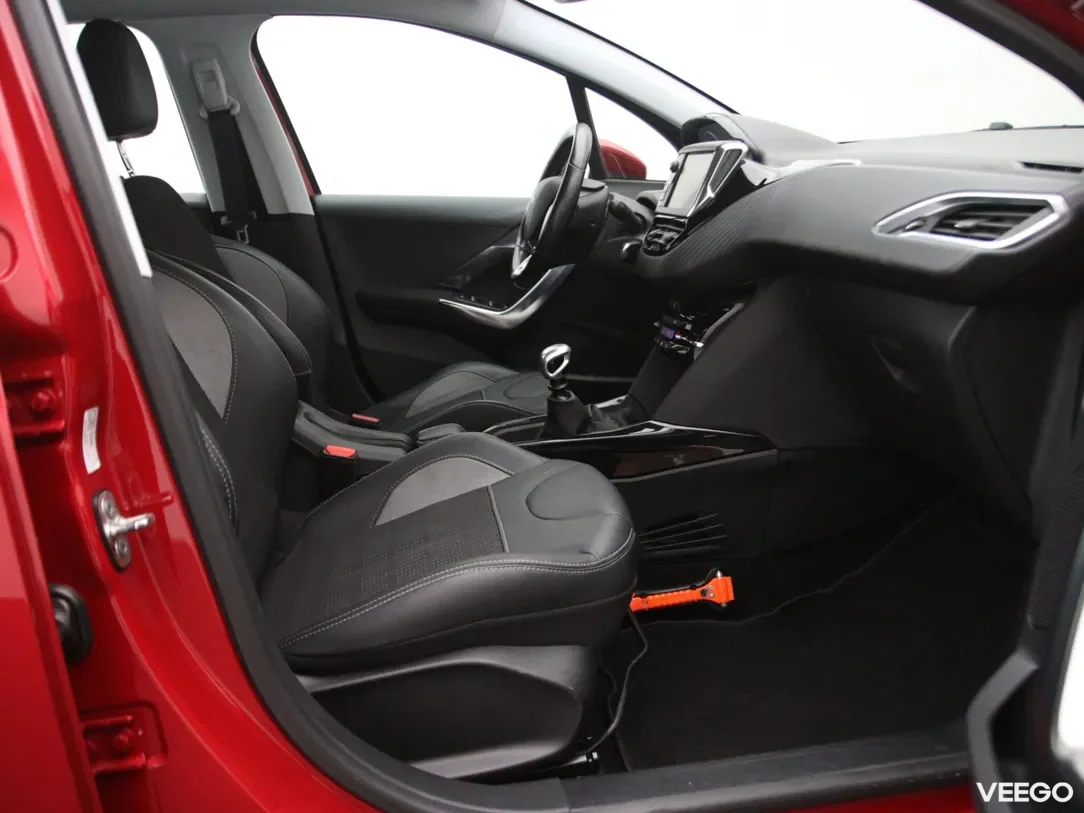 Peugeot 2008 1.2 96kW