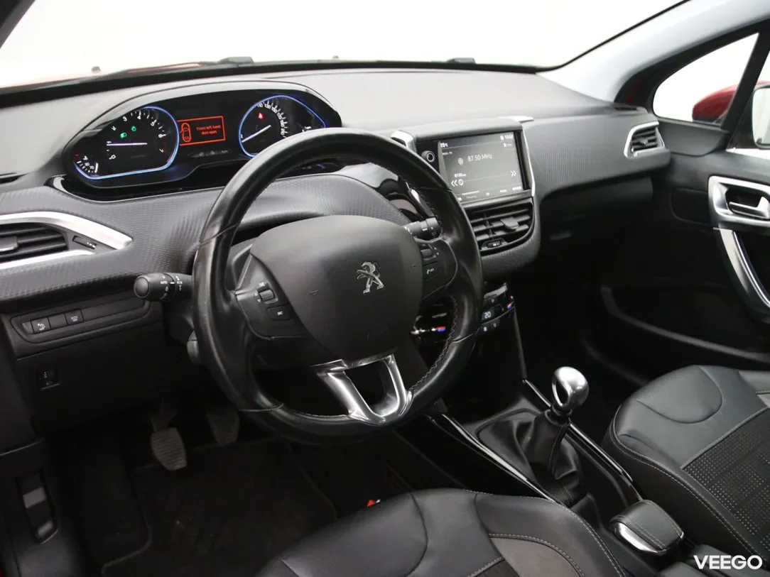 Peugeot 2008 1.2 96kW
