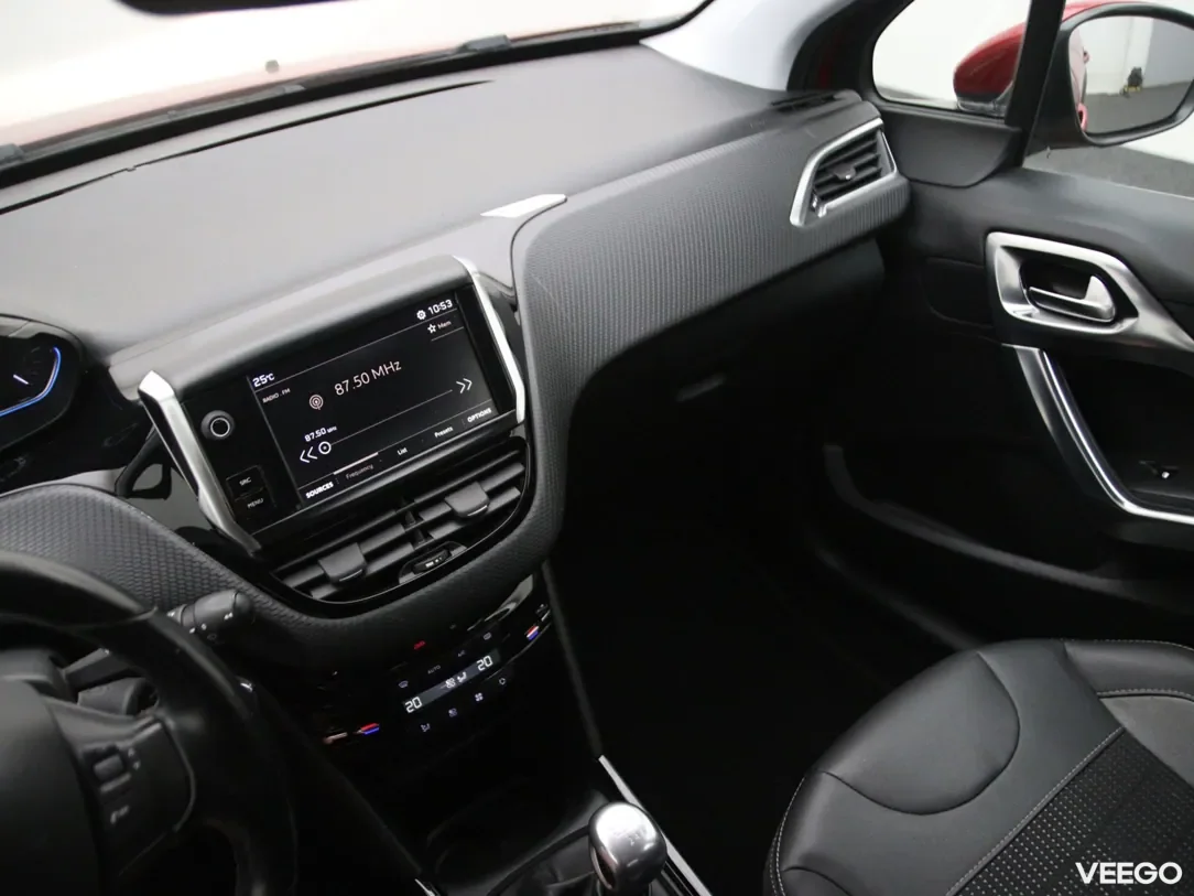 Peugeot 2008 1.2 96kW
