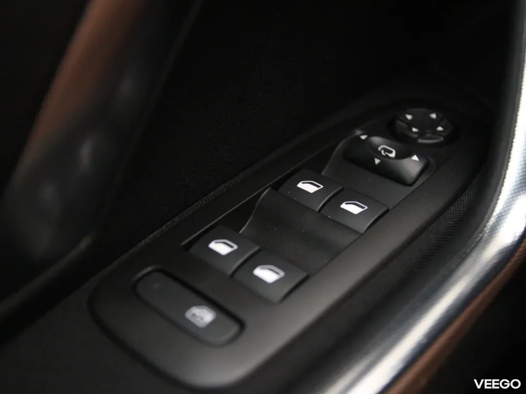 Peugeot 2008 1.2 96kW