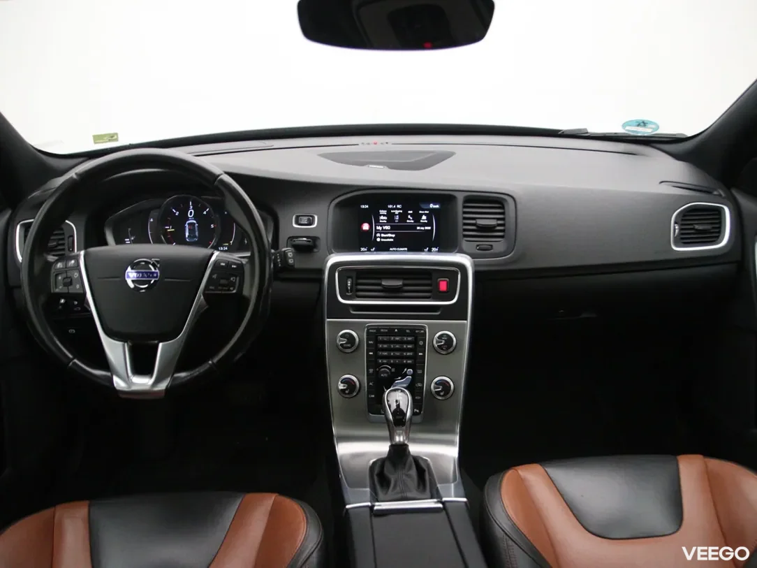 Volvo V60 Cross Country 2 140kW